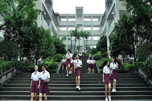 重庆市女子职业高级中学五年制大专的联系方式